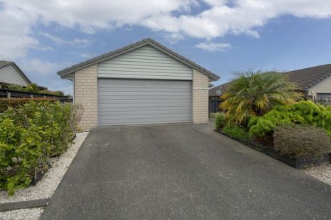 Photo of property in 2 Vista Close, Omokoroa, 3114