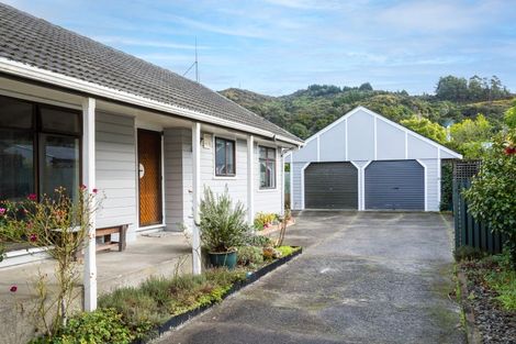 Photo of property in 105 Watt Street, Featherston, 5710