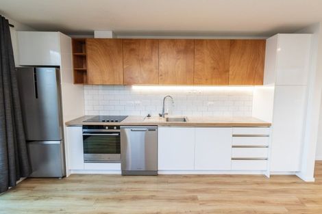 Photo of property in 5b Salmont Place, Kelburn, Wellington, 6012