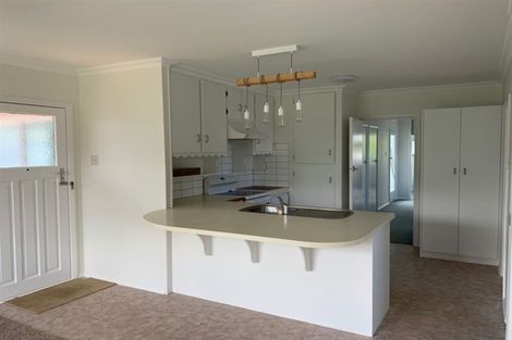 Photo of property in 9 Armstrong Avenue, Carterton, 5713