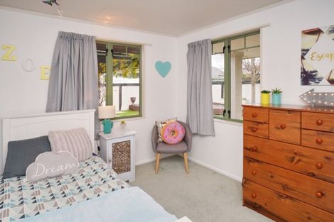 Photo of property in 13 Welsford Street, Woodend, 7610