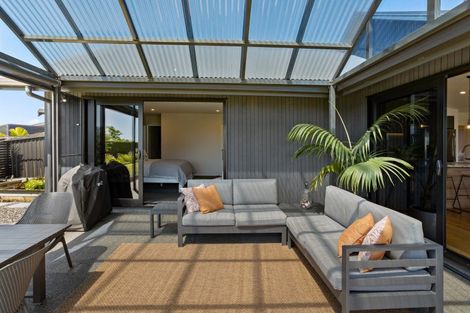 Photo of property in 20 Topping Place, Whitianga, 3510