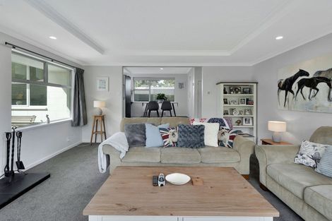 Photo of property in 6 Freebairn Street, Redwood, Christchurch, 8051
