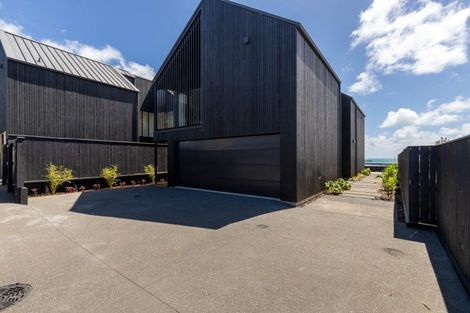 Photo of property in 10a Whiteley Street, Moturoa, New Plymouth, 4310