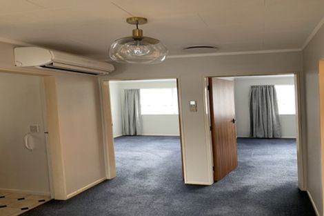 Photo of property in 1/48 Kowhai Avenue, Ebdentown, Upper Hutt, 5018