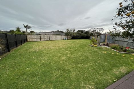 Photo of property in 37 Fratley Avenue, Farm Cove, Auckland, 2012