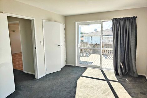 Photo of property in 22 Clendon Place, Manurewa, Auckland, 2102