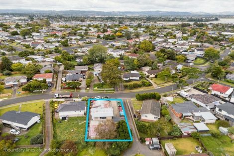 Photo of property in 15 Hobart Crescent, Wattle Downs, Auckland, 2103
