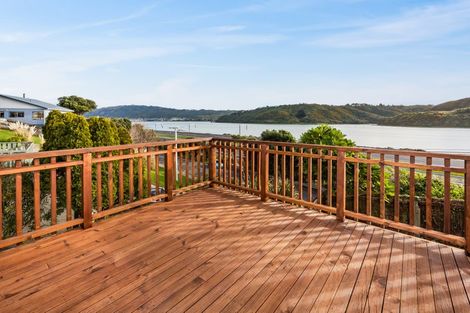 Photo of property in 32 Papakowhai Road, Papakowhai, Porirua, 5024