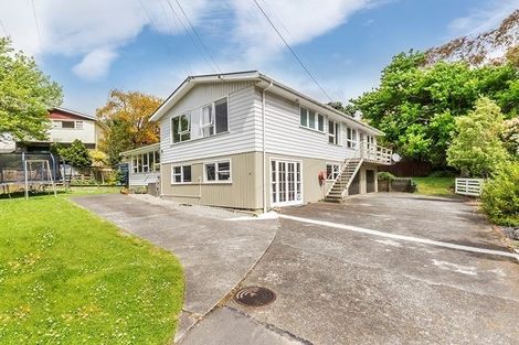 Photo of property in 57 Larsen Crescent, Tawa, Wellington, 5028