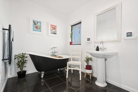 Photo of property in 61 Contour Avenue, Pyes Pa, Tauranga, 3112