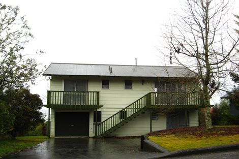 Photo of property in 9 Ivy Terrace, Moana, 7872