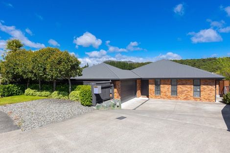 Photo of property in 27 Glentui Place, Waikawa, Picton, 7220