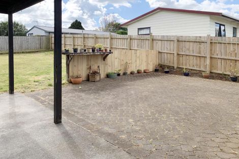 Photo of property in 2/4 Albert Street, Papakura, 2110