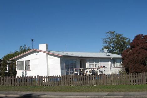 Photo of property in 6 President Avenue, Papakura, 2110