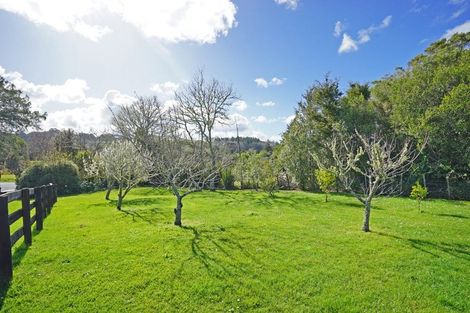 Photo of property in 223 Pine Valley Road, Dairy Flat, Silverdale, 0992