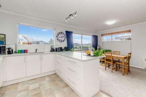 Photo of property in 9a Belvedere Avenue, Waikanae, 5036