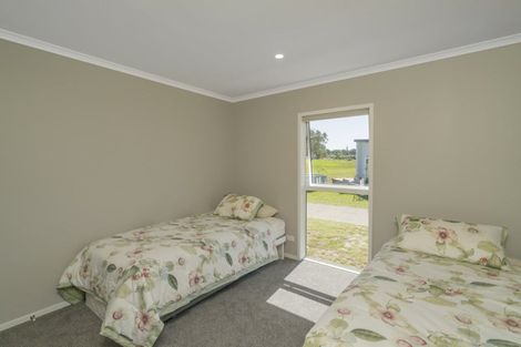 Photo of property in 165 Kelly Jade Avenue, Matarangi, Whitianga, 3592