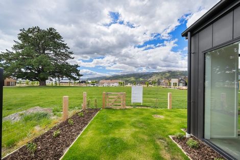 Photo of property in 117 Wooing Tree Avenue, Cromwell, 9310