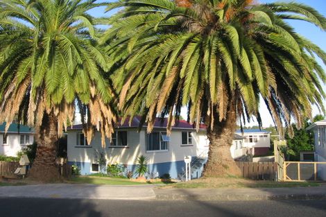 Photo of property in 1/123 Bruce Road, Glenfield, Auckland, 0629