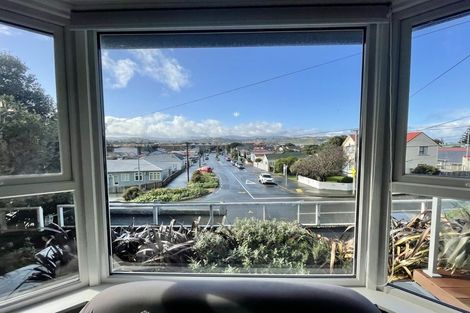 Photo of property in 26 Queens Drive, Kilbirnie, Wellington, 6022