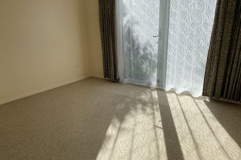 Photo of property in 17 Kona Crescent, Henderson, Auckland, 0610