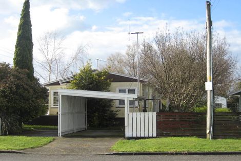 Photo of property in 88 Victoria Street, Carterton, 5713
