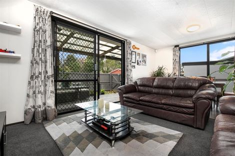 Photo of property in 2/88d Kelvin Road, Papakura, 2110