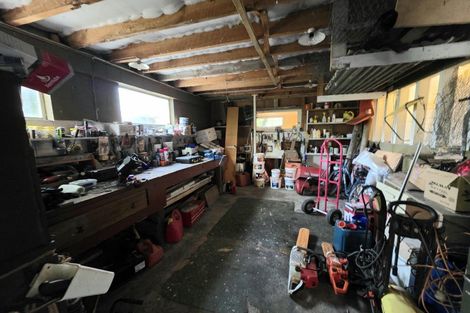 Photo of property in 17 Awamoa Road, South Hill, Oamaru, 9400