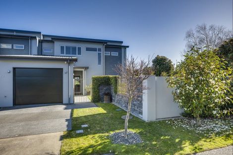 Photo of property in 12 Bray Place, Havelock North, 4130