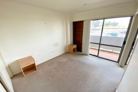 Photo of property in Westward Park Estate, 18d/30 Westward Ho, Glen Eden, Auckland, 0602