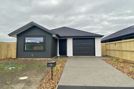 Photo of property in 15 Bill Hammond Drive, Belfast, 8051