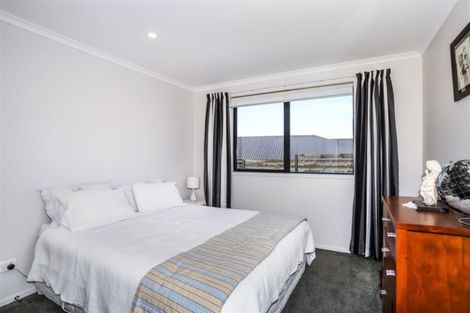 Photo of property in 6 Stonedale Drive, Pukekohe, 2120