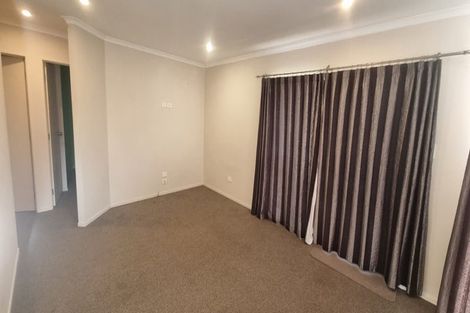 Photo of property in 10 Grierson Place, Pukekohe, 2120