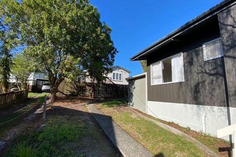 Photo of property in 2/31 Lavelle Road, Henderson, Auckland, 0612