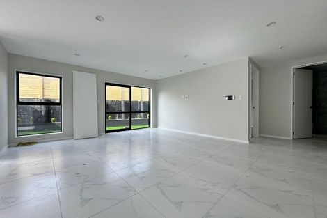 Photo of property in 15a Oakdale Road, Mount Roskill, Auckland, 1041