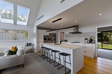 Photo of property in 37 Mcadam Drive, Jacks Point, Queenstown, 9371