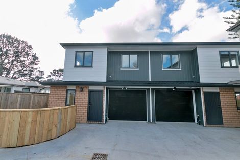 Photo of property in 17e Martin Place, Kelston, Auckland, 0602