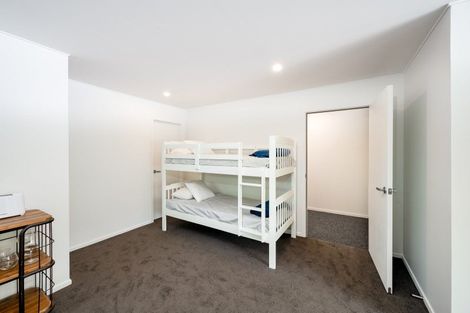 Photo of property in 15 Faulks Terrace, Wanaka, 9305