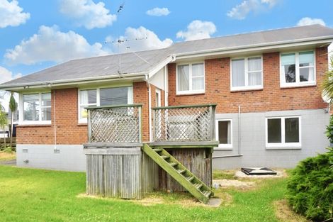 Photo of property in 97 Clovelly Road, Bucklands Beach, Auckland, 2012