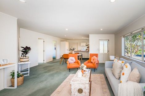 Photo of property in 7 Villa Grove, Paraparaumu, 5032