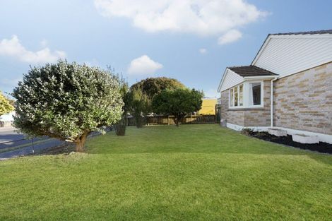 Photo of property in 32 Croall Crescent, St Andrews, Hamilton, 3200