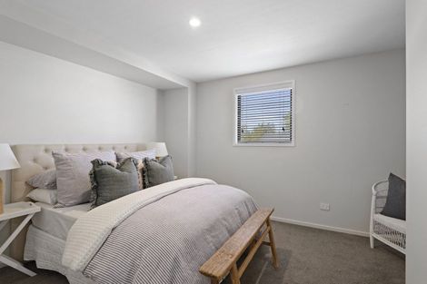Photo of property in 2/21 Hills Road, Edgeware, Christchurch, 8013