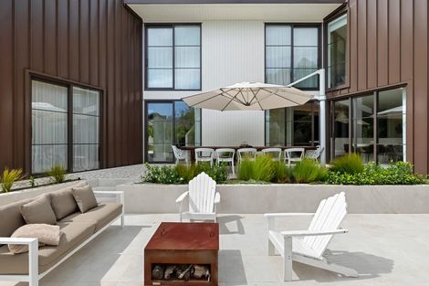 Photo of property in 366 Frankley Road, Ferndale, New Plymouth, 4310