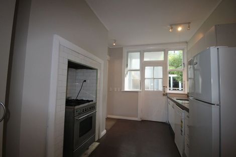 Photo of property in 22 Hanson Street, Mount Cook, Wellington, 6021