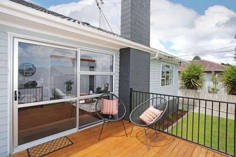 Photo of property in 21 View Road, Papakura, 2110