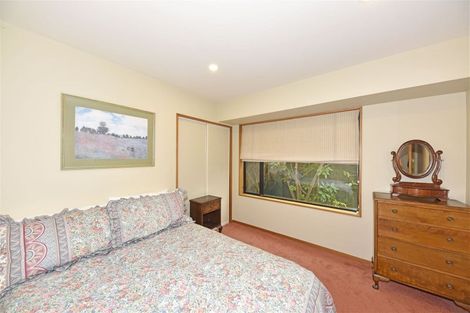 Photo of property in 16 Claverley Gardens, Avonhead, Christchurch, 8042