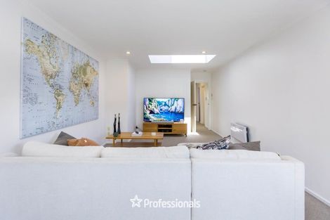 Photo of property in 2 Bathurst Street, Heretaunga, Upper Hutt, 5018