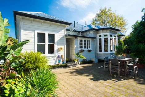 Photo of property in 28 Russell Street, Whataupoko, Gisborne, 4010