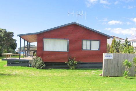 Photo of property in 132a Pipi Road, Whangamata, 3620